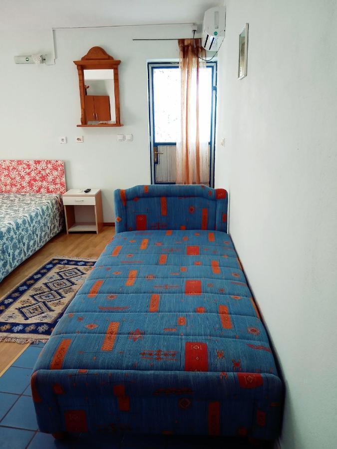 Отель Vila Umicevic Биела Экстерьер фото